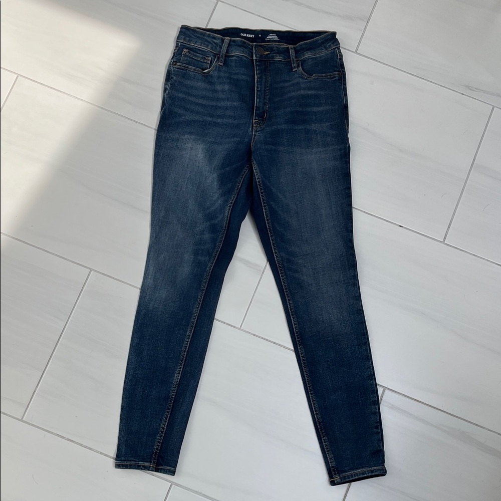 Old Navy Rockstar Super Skinny Jeans